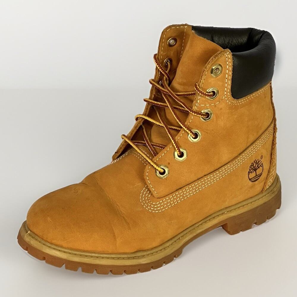Timberland 6 Inch Wheat Nubuck Leather Lace Up Boots Womens Size 7M 10361